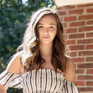 Meet your Posher, Kelsey